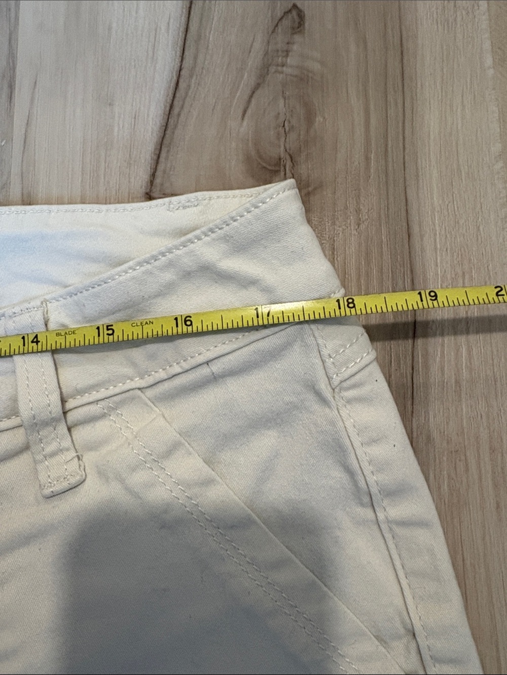 Cream Straight-Leg capris - Picture 7 of 8